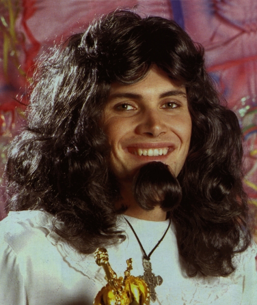 Perücke, Musketier mit Kinnbart